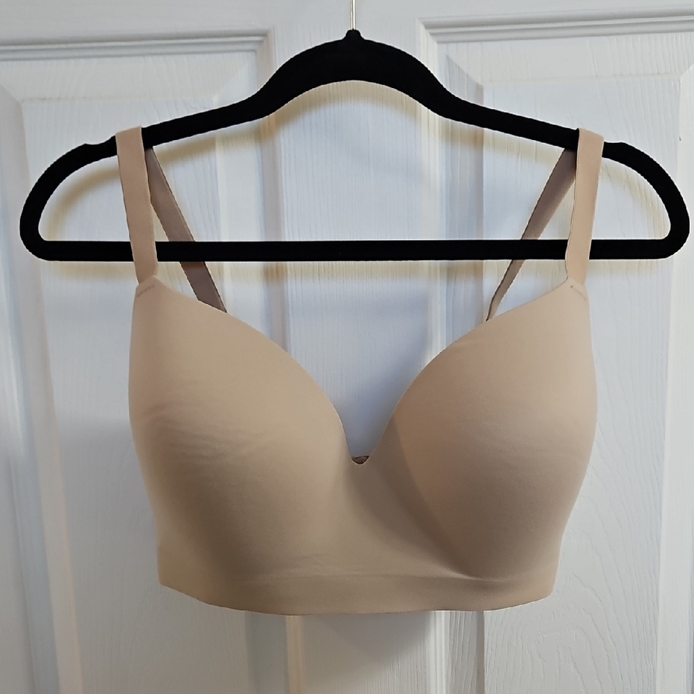 Soma Beige Seamless Enbliss Wireless Bra 38DDD